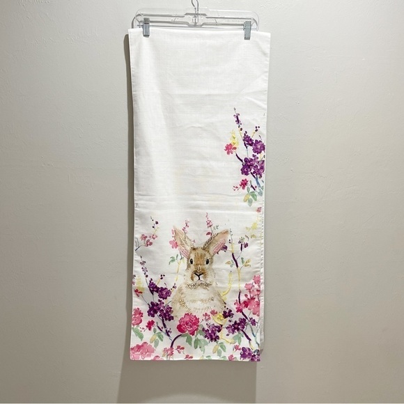 EN VOGUE White Bunny Print Easter Spring Embroidered Holiday Table Runner - Picture 2 of 5